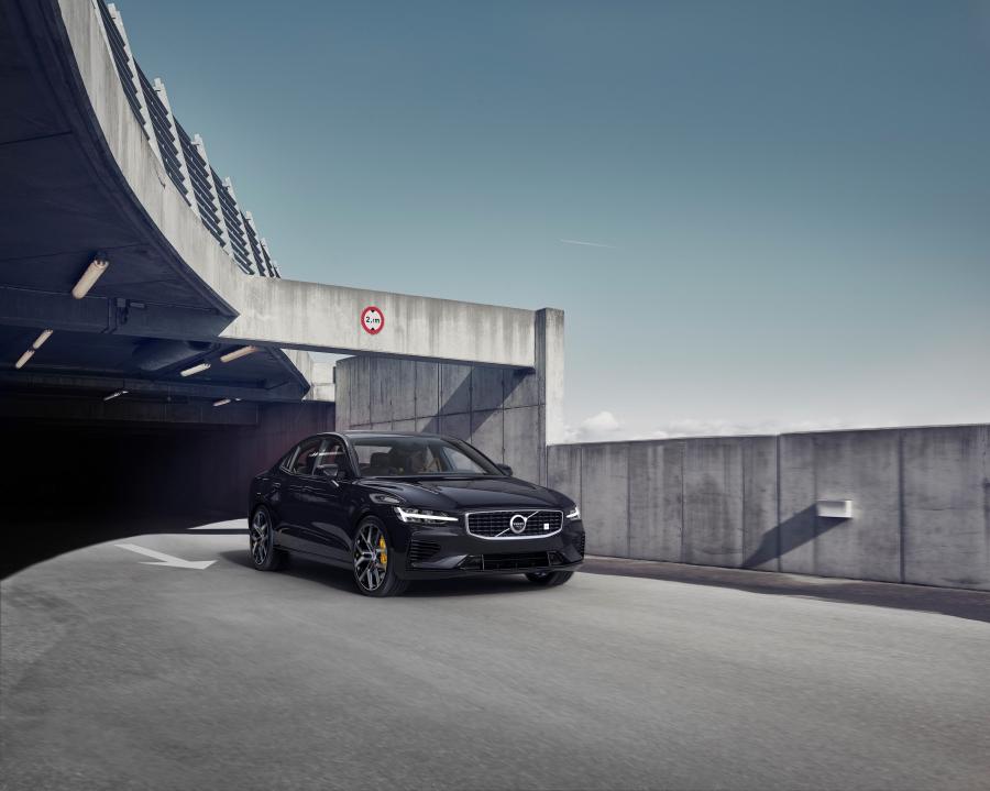  Volvo S60 Polestar Engineered 2018 года  (WW) (фото 1 из 27)